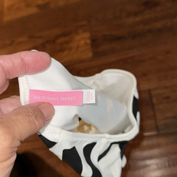 Victorias Secret Logo Short Sleeve Bikini Top - Picture 4 of 6